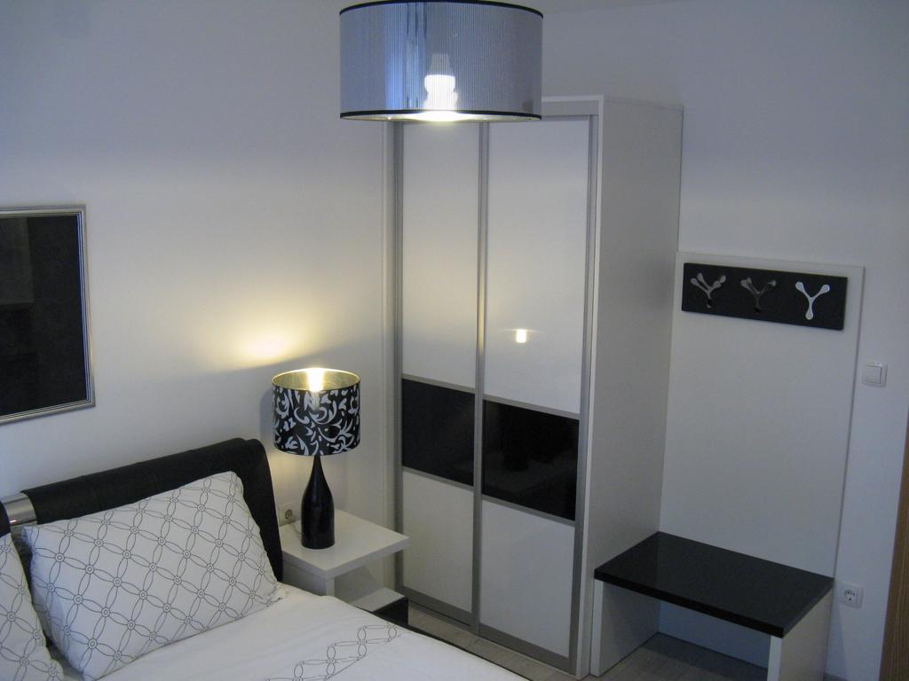Apartments Ljubica Krk Town Extérieur photo