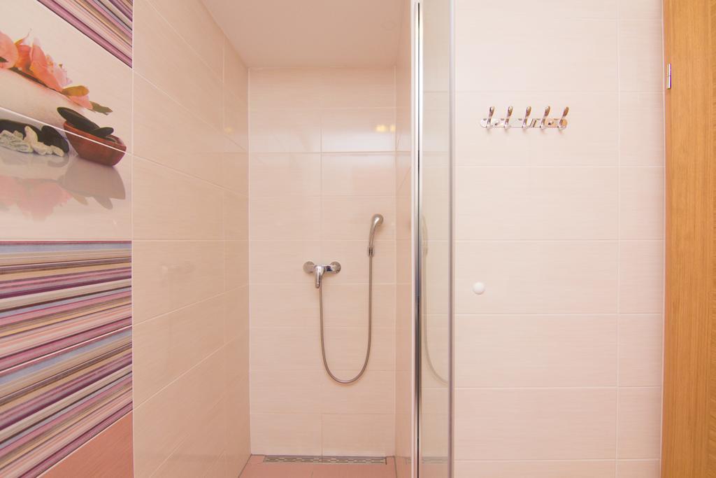 Apartments Ljubica Krk Town Extérieur photo